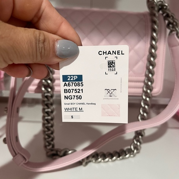 Small Chanel boy from 22p collection - Picture 8 of 8